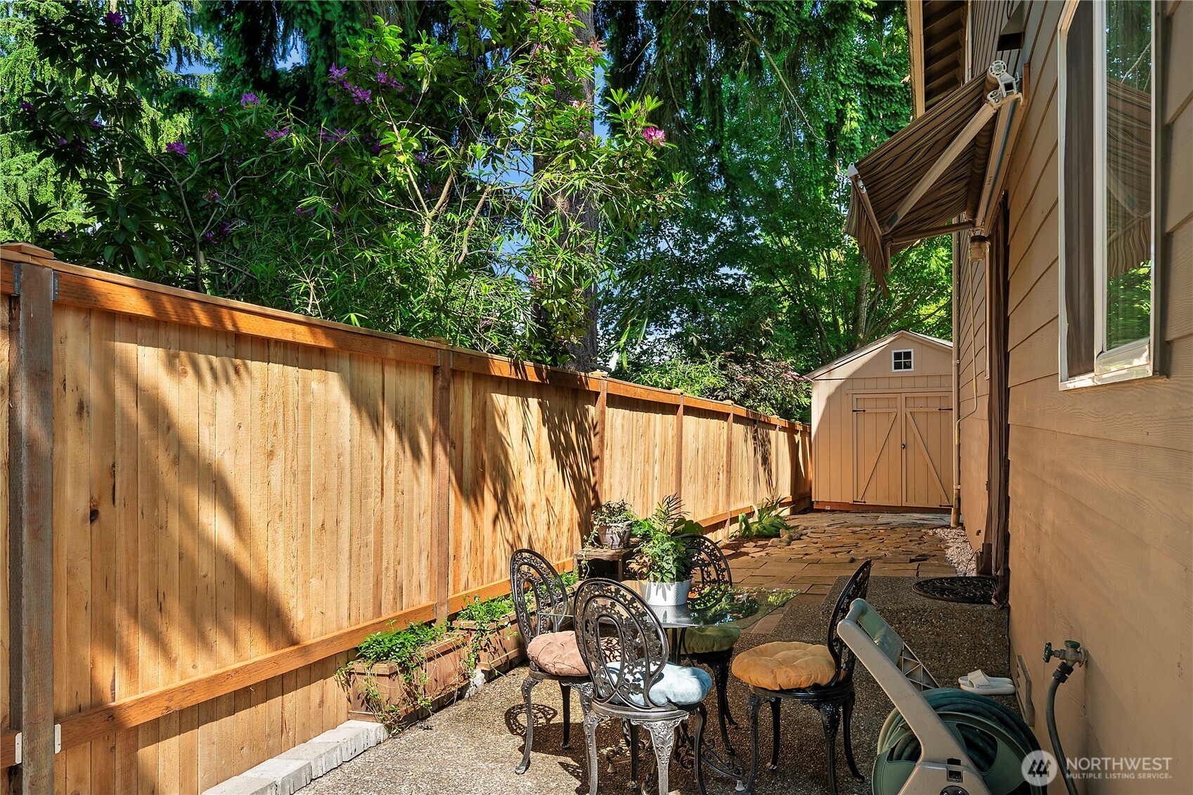 Freshly installed full fencing as of April 2025