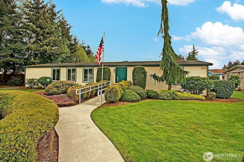 Parkwood Land Community House for all residents to enjoy. Locking mailboxes are in front to the clubhouse. Extra parking at clubhouse and (2) other designated Guest Parking areas withing the park. RV Parking area for additional vehicles, boats etc.