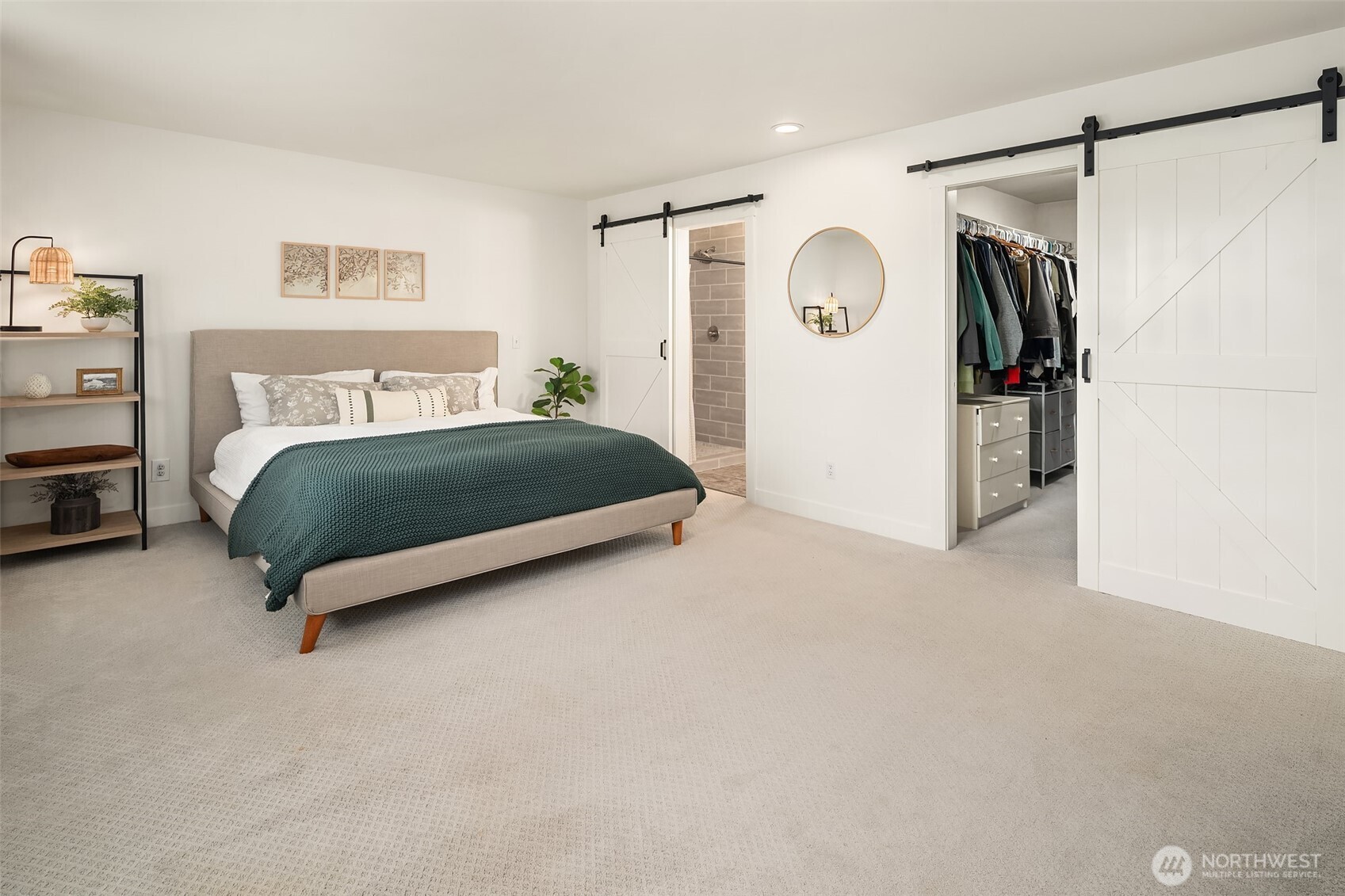Oversized primary suite