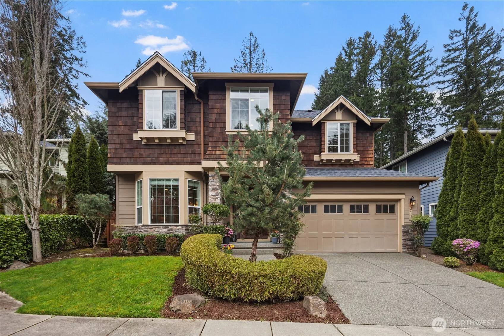 Welcome to this impeccably maintained home nestled in the heart of Sammamish! This gorgeous home, includes custom, designer features throughout, landscaping, and more. Located close to Amenities, shopping and Lake Washington School District schools.