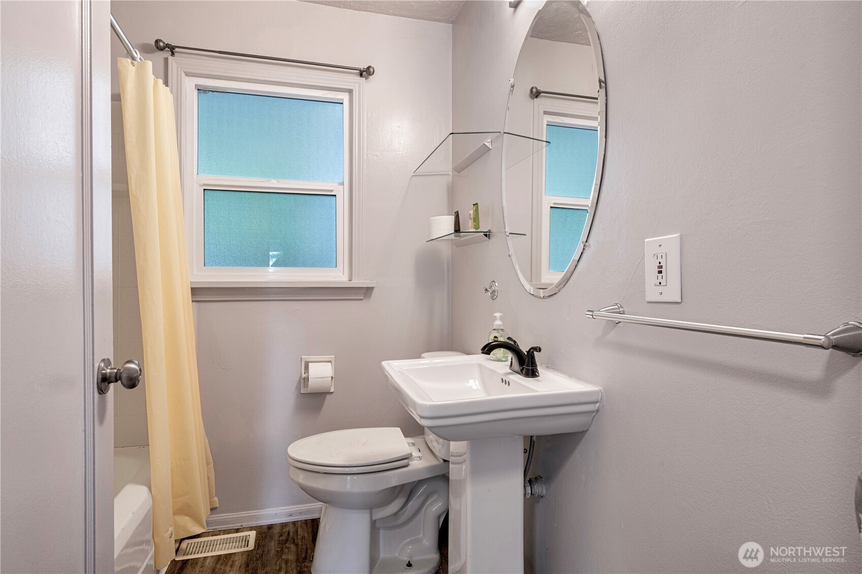 Full bath on main level