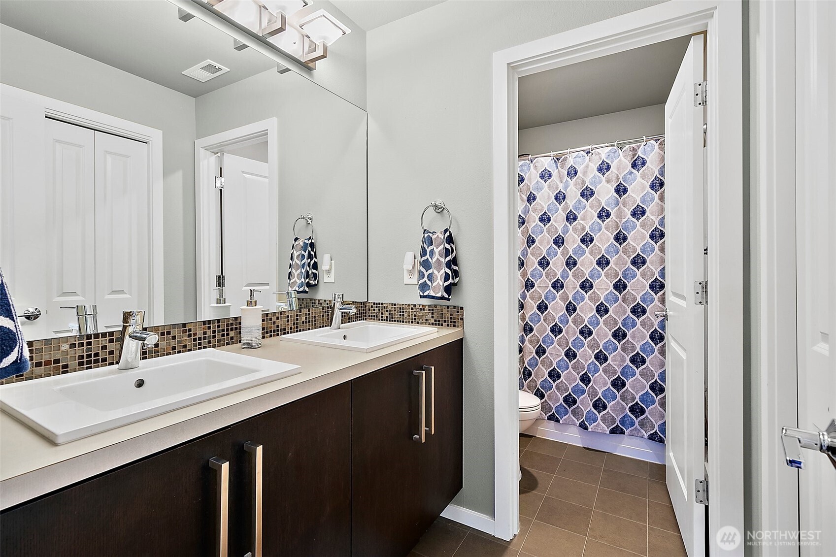 Light and bright bathroom.