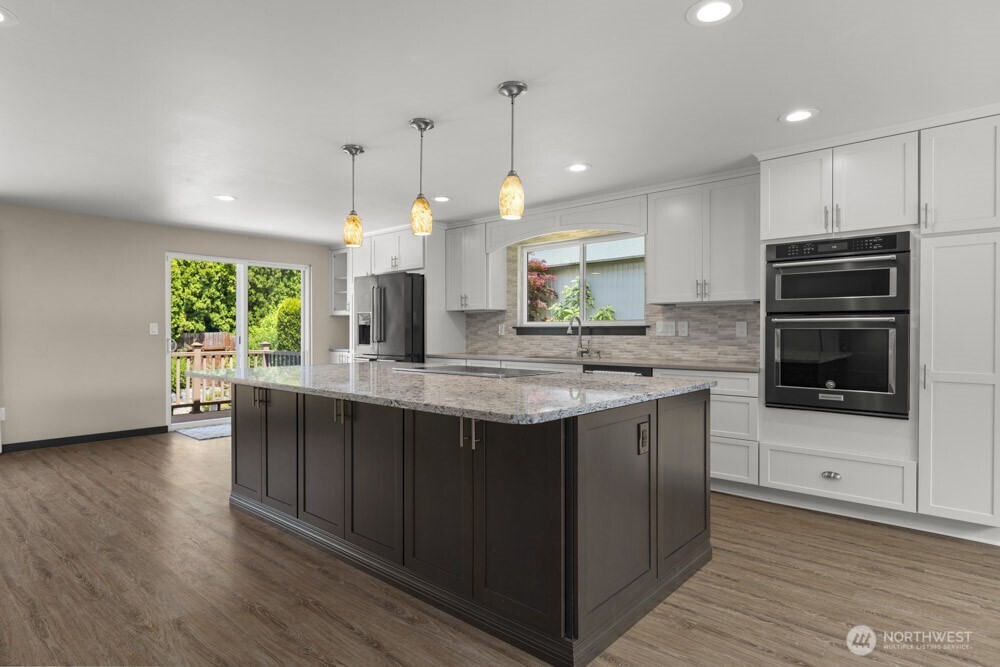 Abundant cabinet storage means space for all your kitchen essentials—and then some.