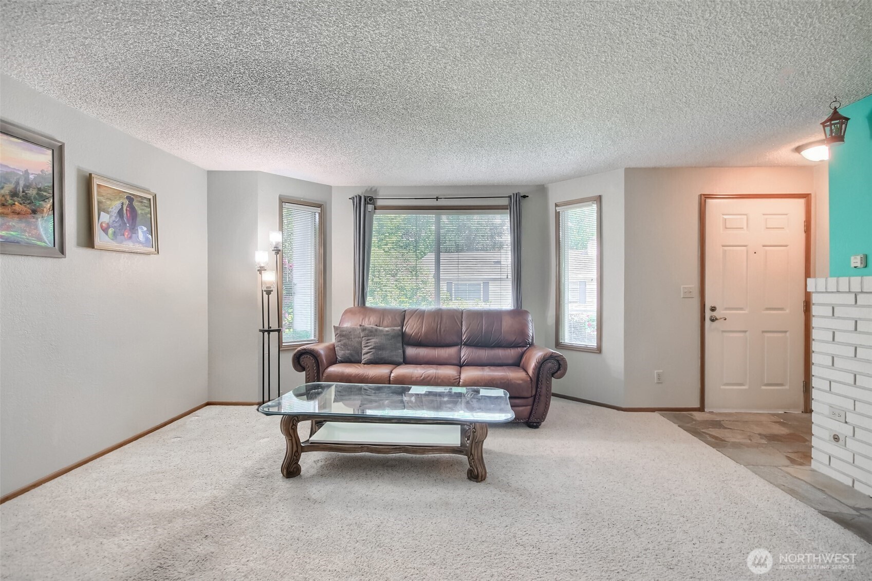 Entry way with limestone flooring