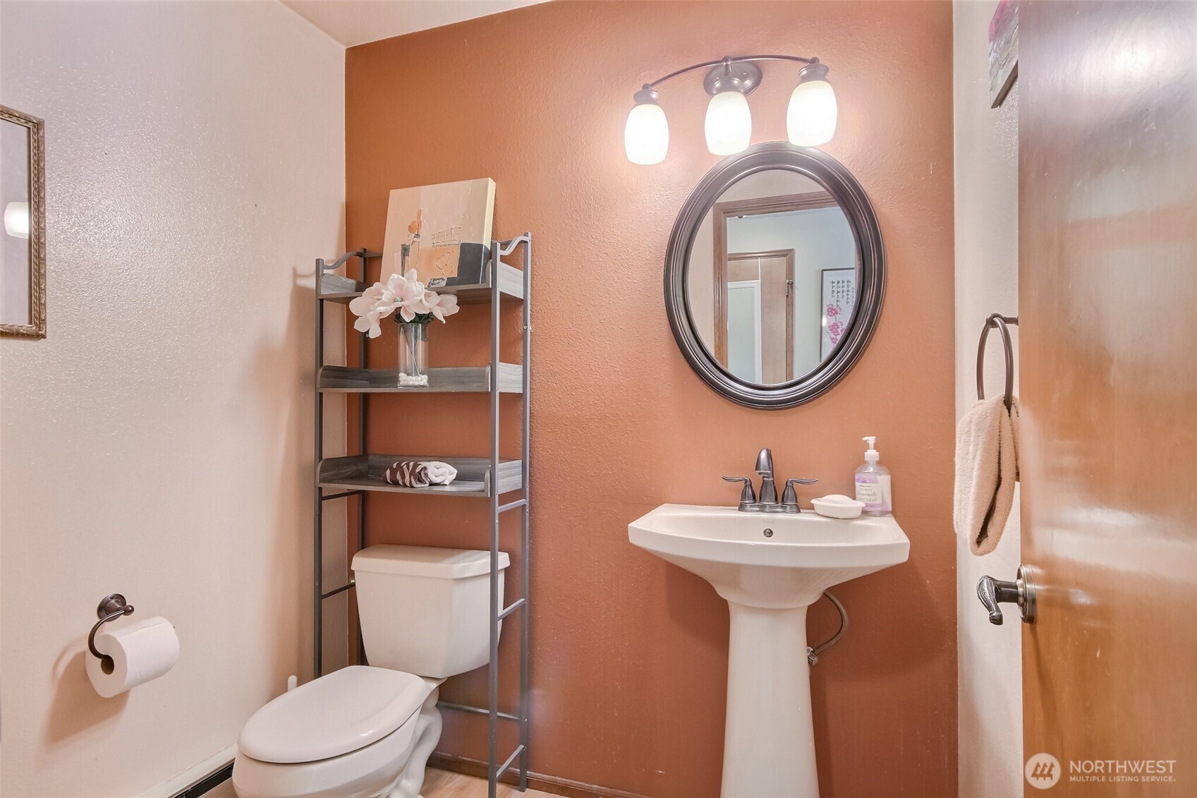 Powder bath in mainfloor