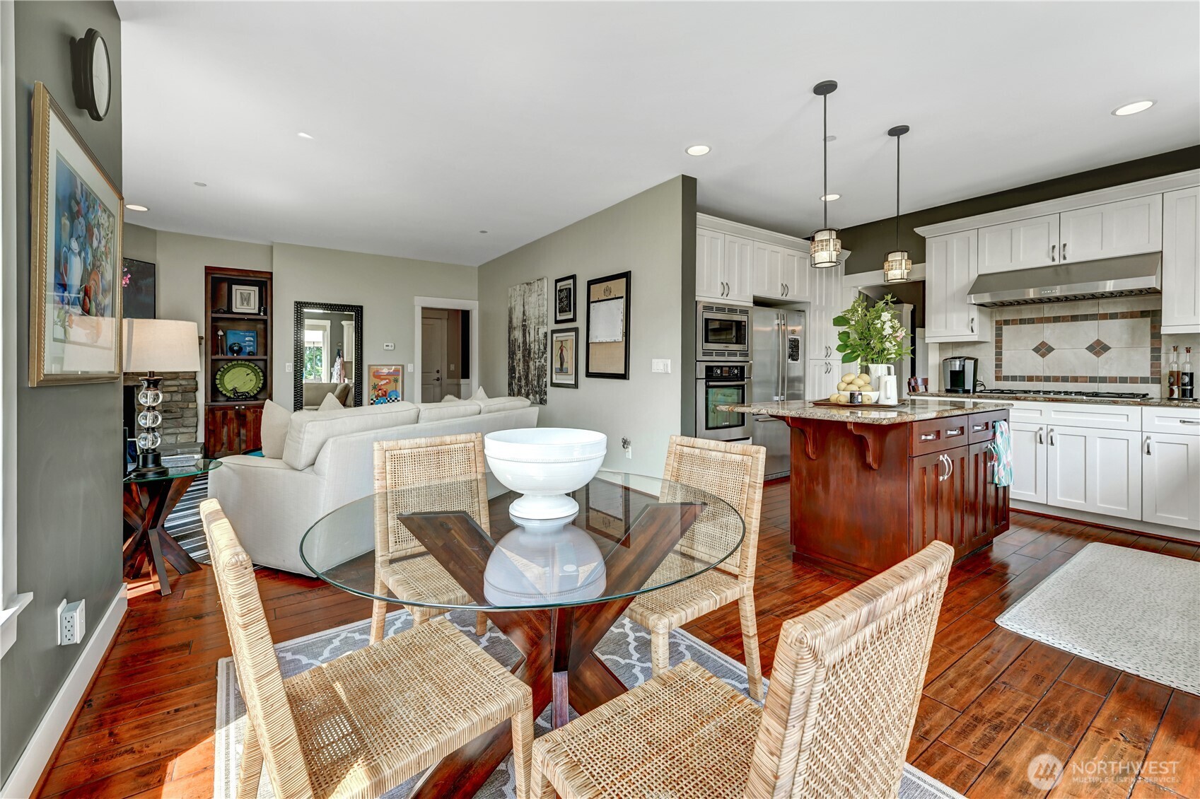 Breakfast Nook toward Family Room
