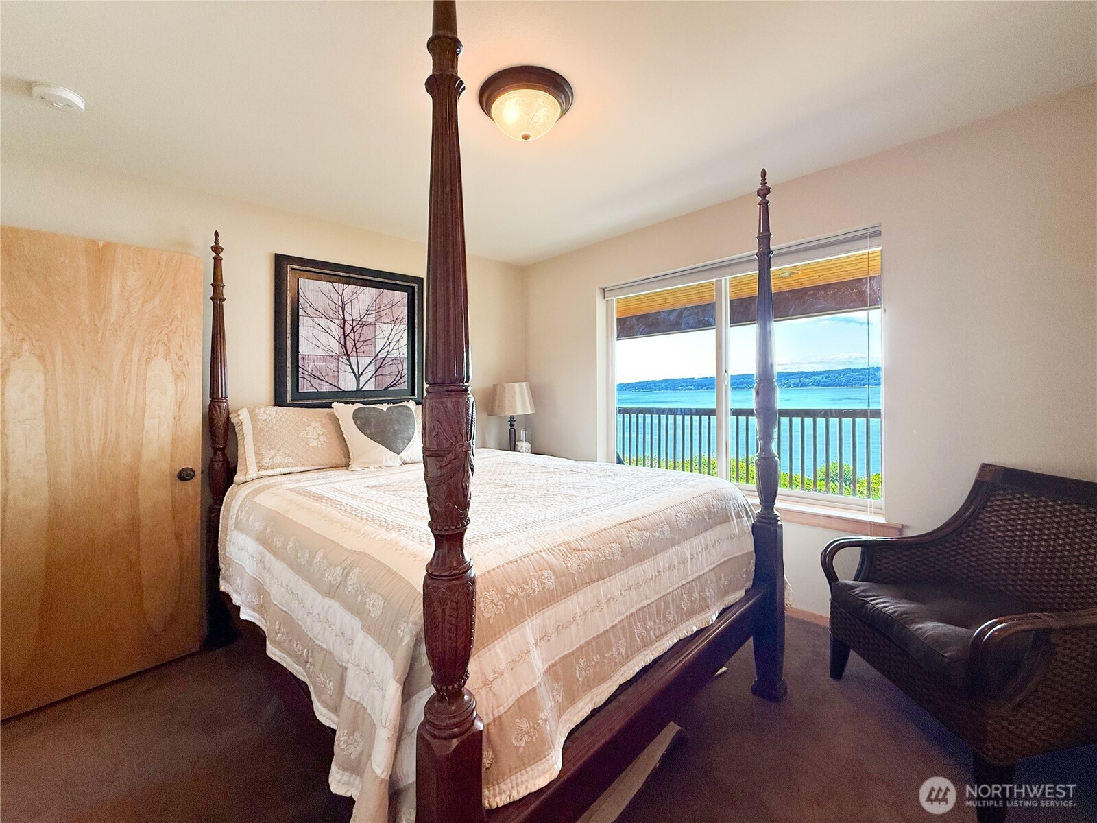 Grand staircase to master suite.