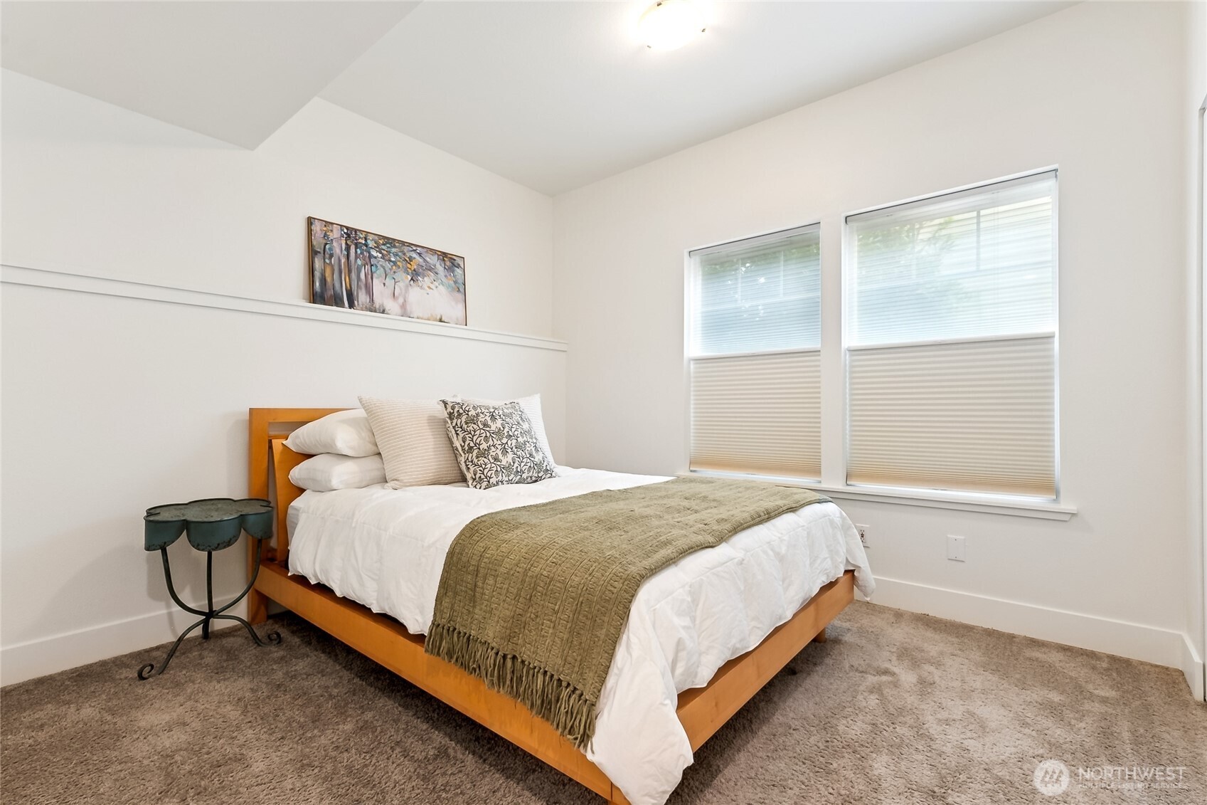 Larger primary bedroom.