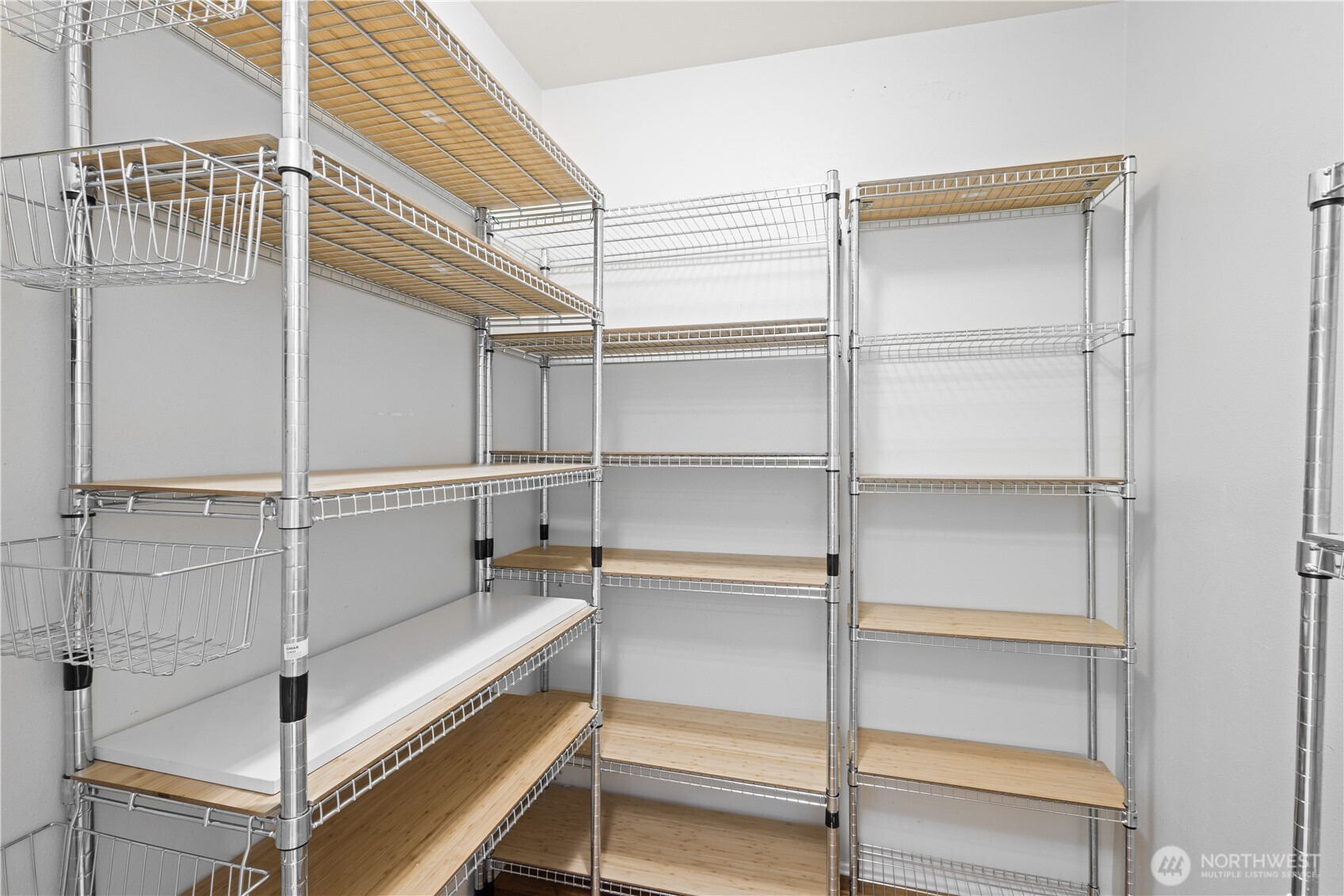 Spacious walk-in pantry!