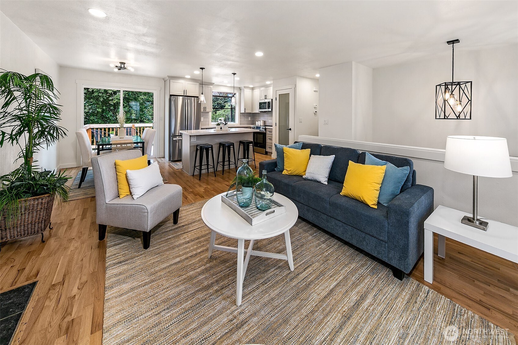 Open and bright living, dining and kitchen!