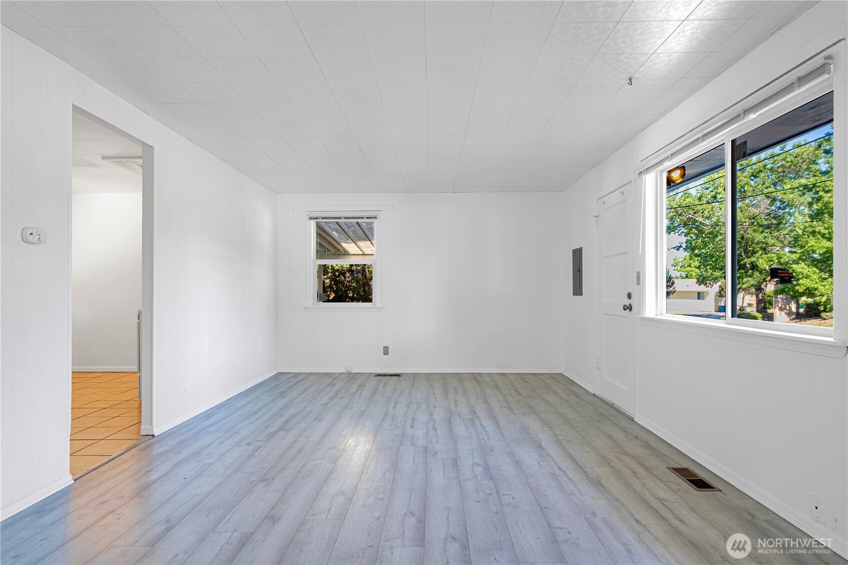 family and dinning room