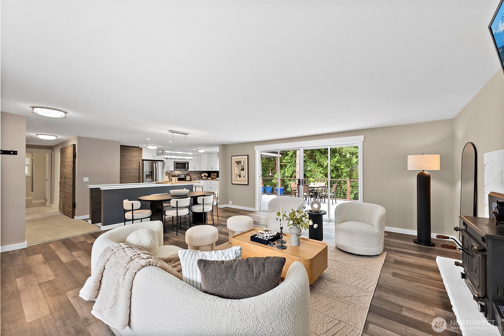 Open and bright living room