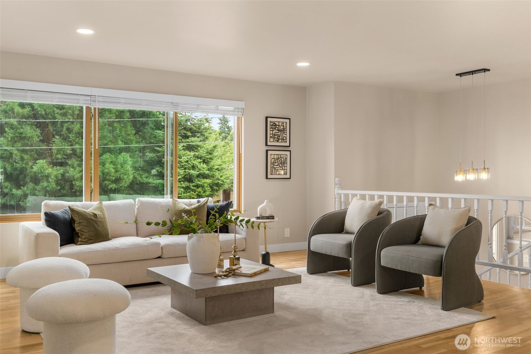 Large living room with plenty of entertaining space
