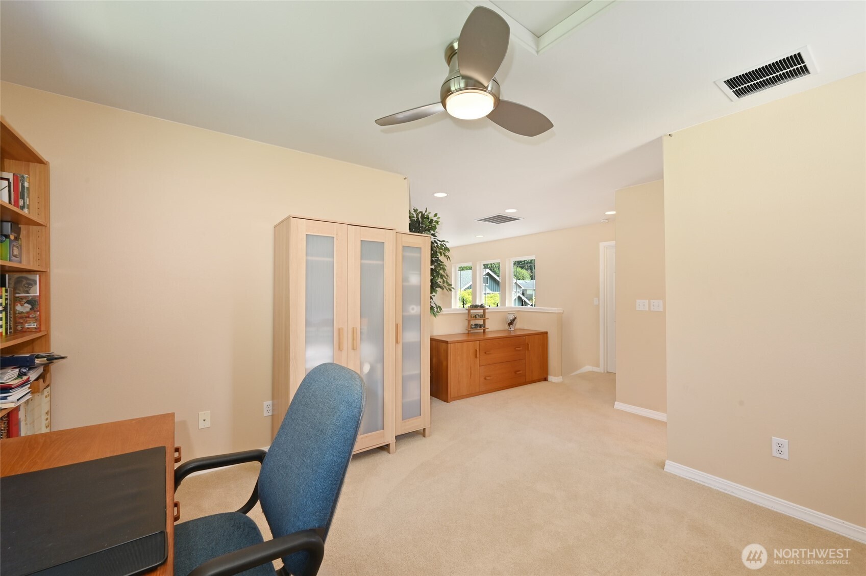 Loft / Office could be 3rd Bedroom