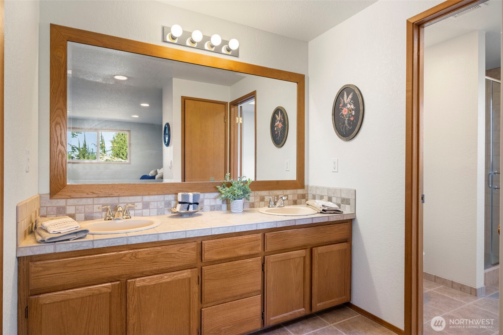 Double sink in primary bath.