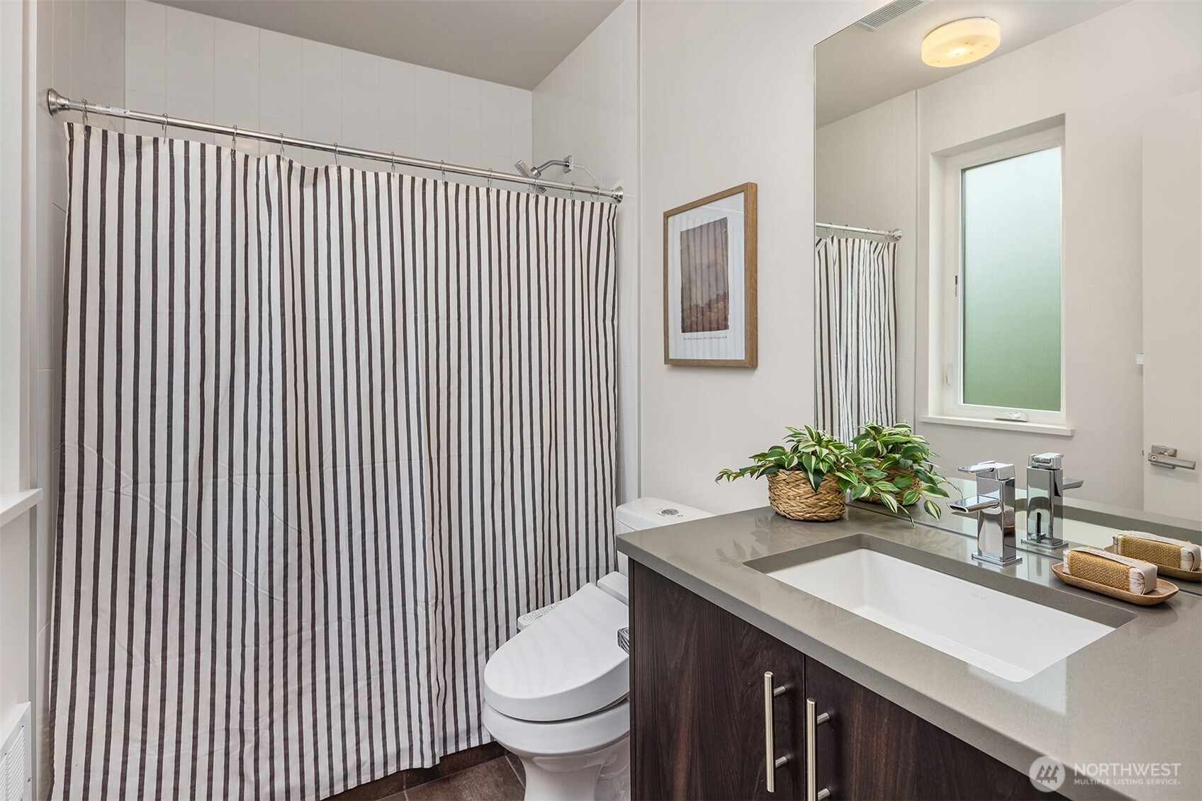 Bathroom for the 5th bedroom/office.