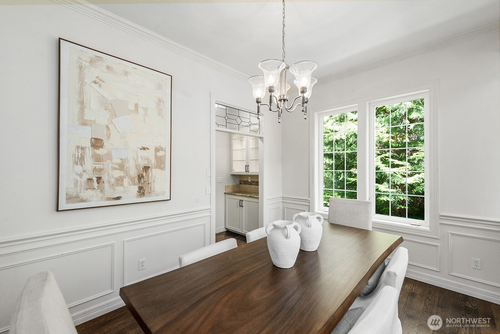 Dining room with butler's pantry