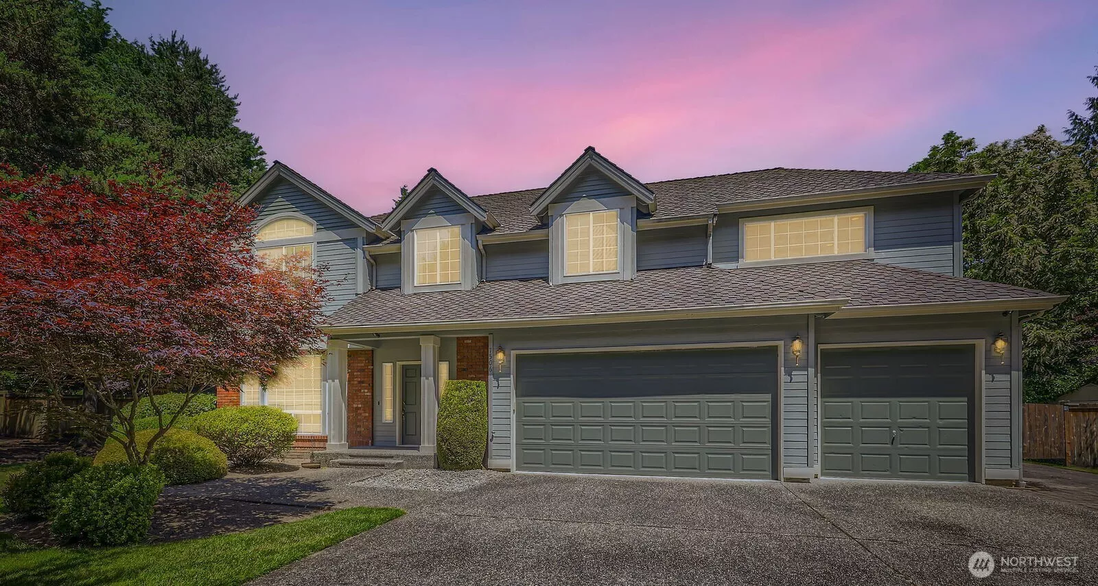 Welcome to Elm Tree Lane on Union Hill!