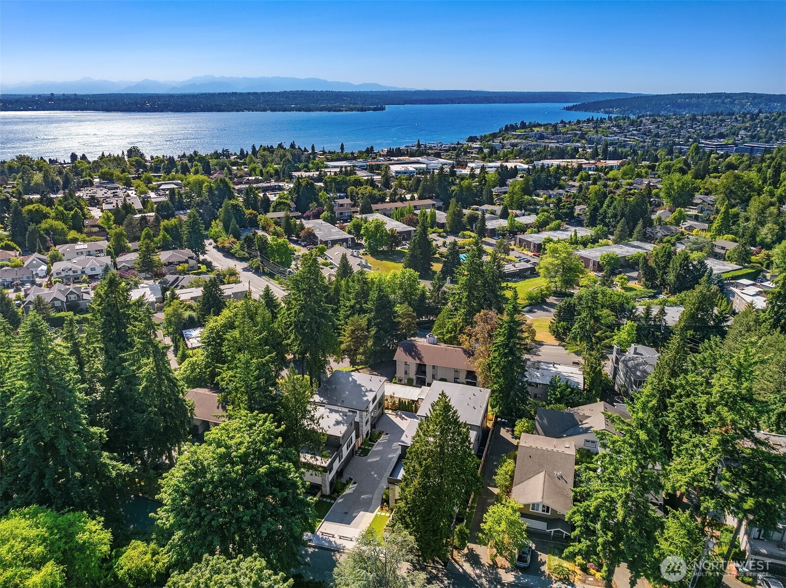 Situated on the Eastside of Lake Washington, just blocks to the Google campus, Lake Washington, Metropolitan Market and charming downtown Kirkland!