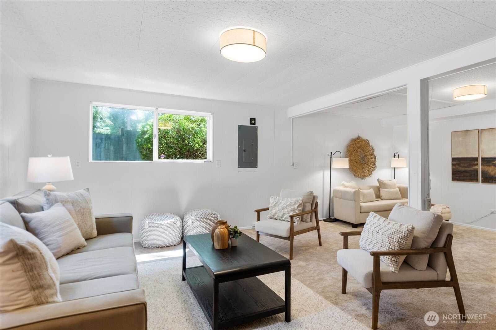 Huge rec room on lower level