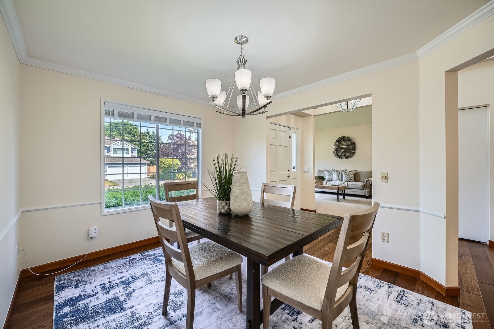Dinning room right of foyer
