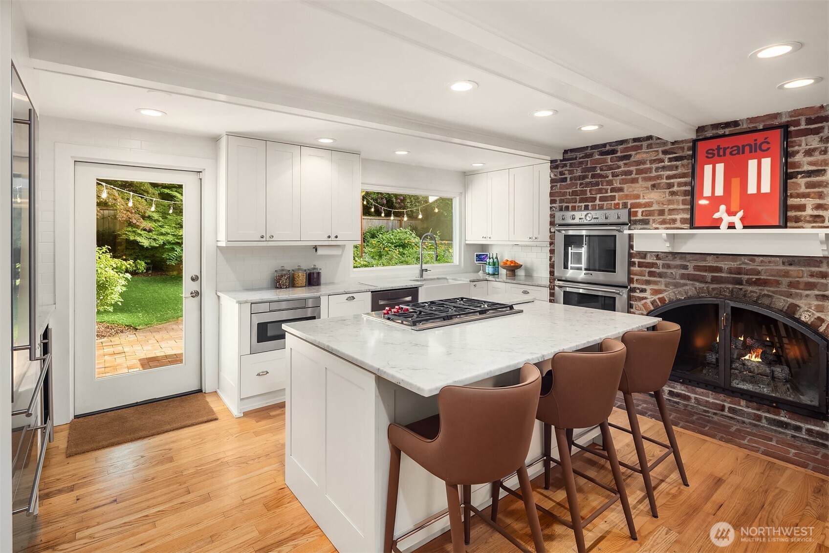Fresh & modern with a nod to tradition, get ready to cook up a storm in this Epicurean's dream kitchen.