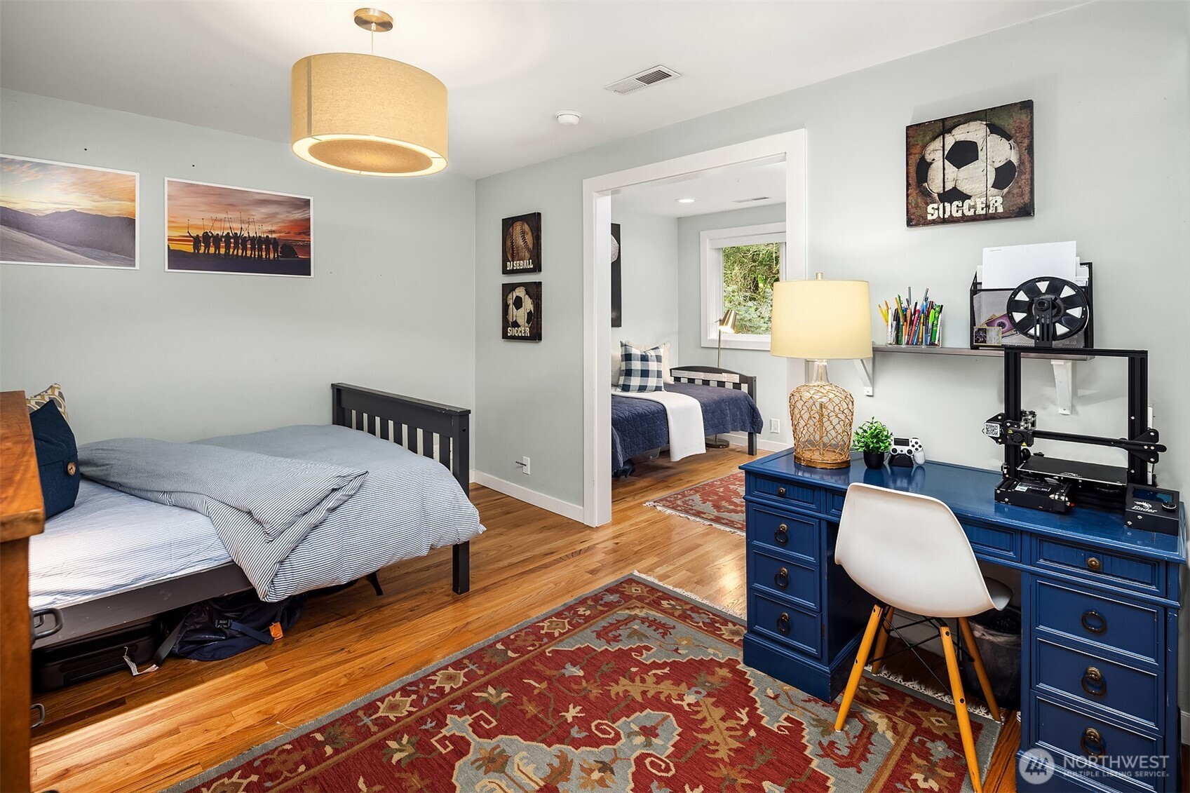 Here it is! that fun, fabulous space right off the already spacious bedroom! See what I mean? Ther possibilities in this space are endless!