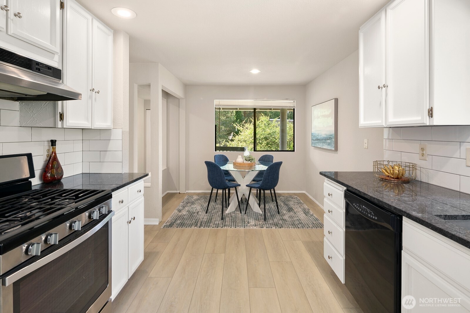 Elegantly remodeled Kitchen