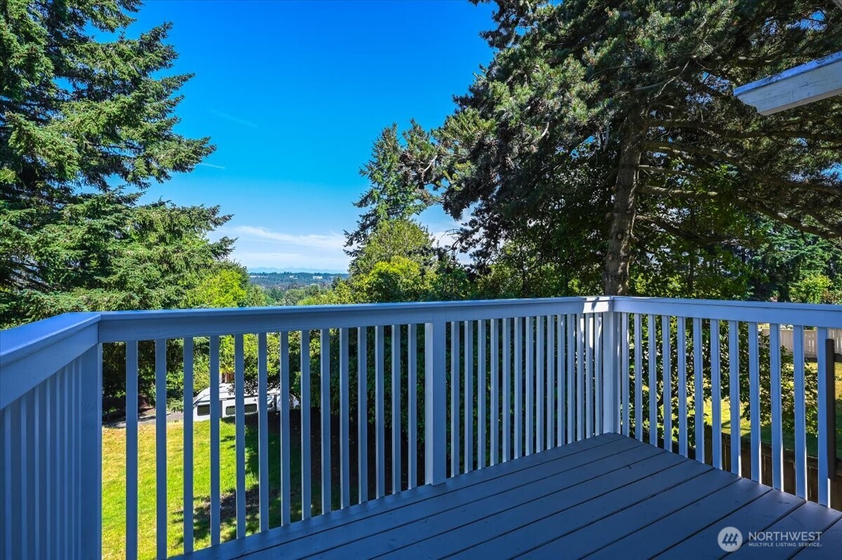 New view deck off the living room
