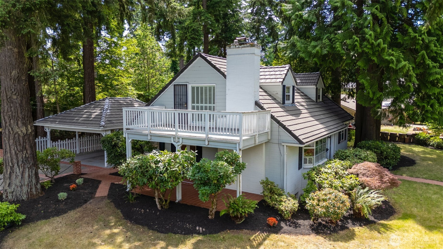 Front yard along SE 37th Street