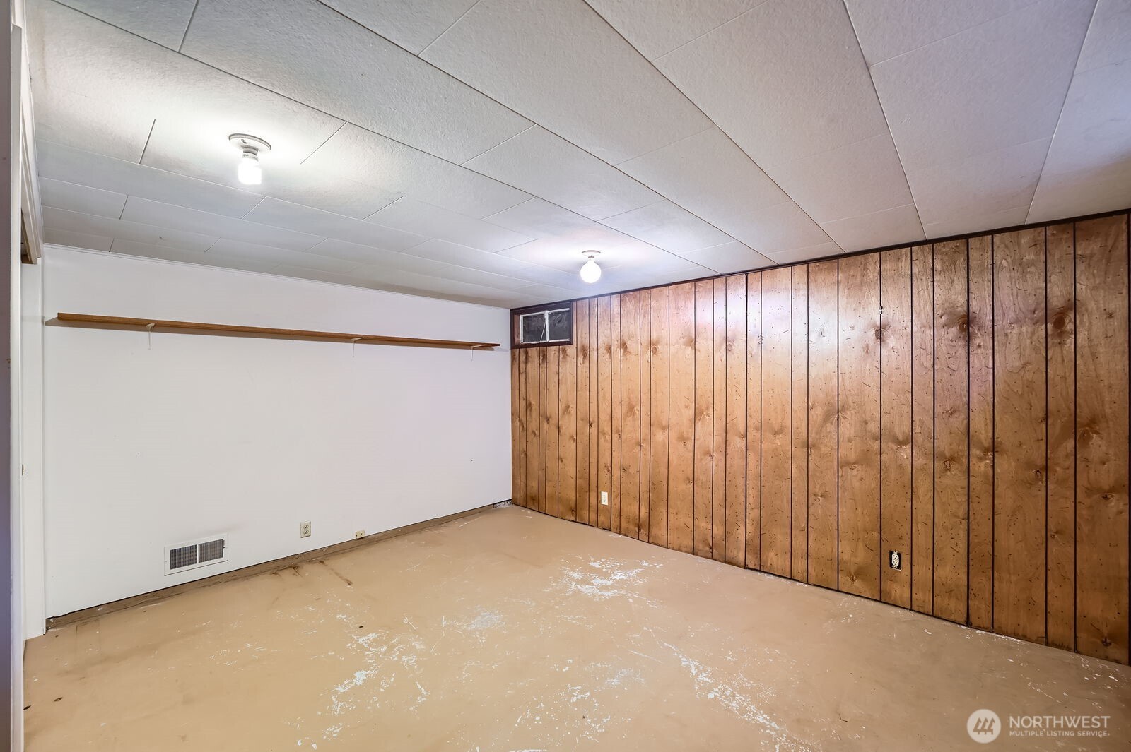 Basement bedroom