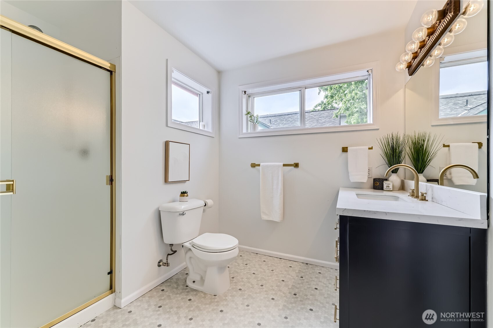 Large second bedroom
