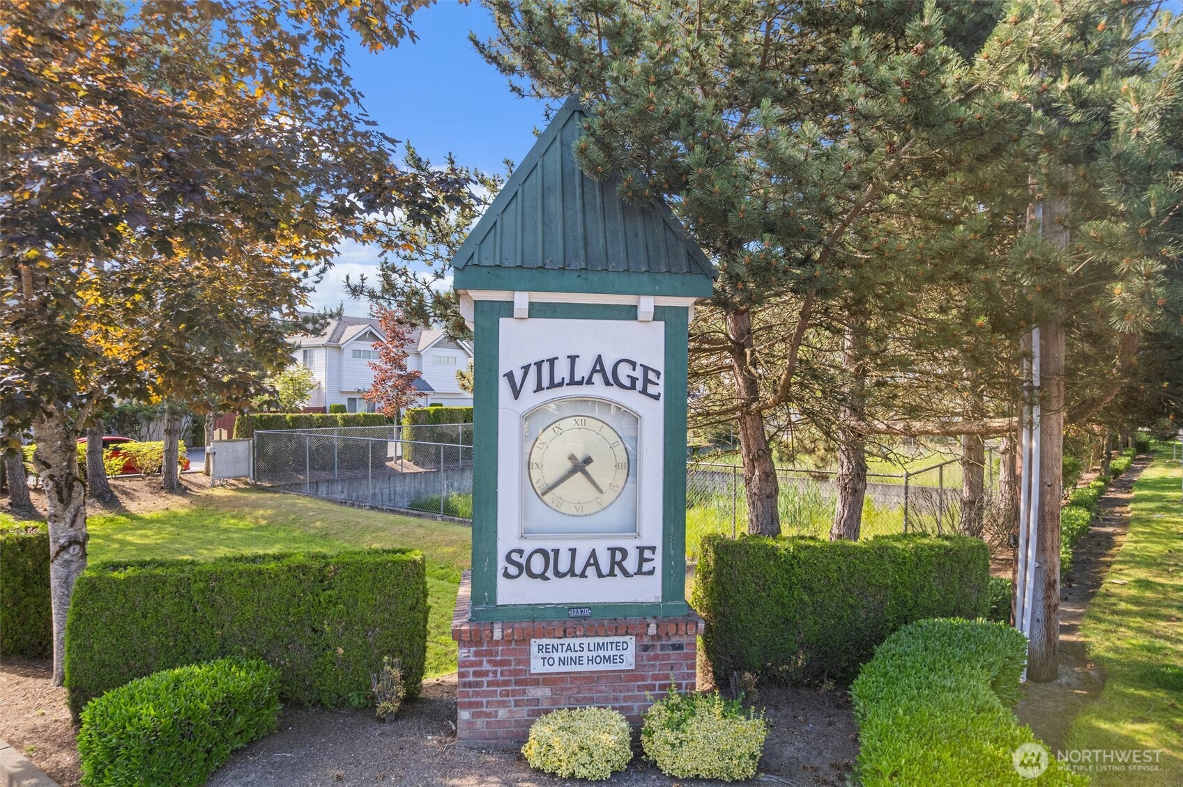 Entry to the Square at Lea Hill