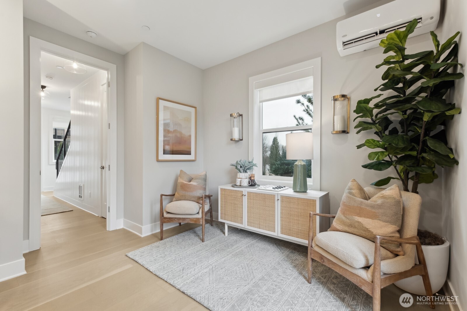 Lower floor ensuite (Facade, Ext Colors, Interior Photos & Floor Plans for illustrative purposes only. Actual Facade, Ext Colors, Interiors & Floor Plans may differ.)