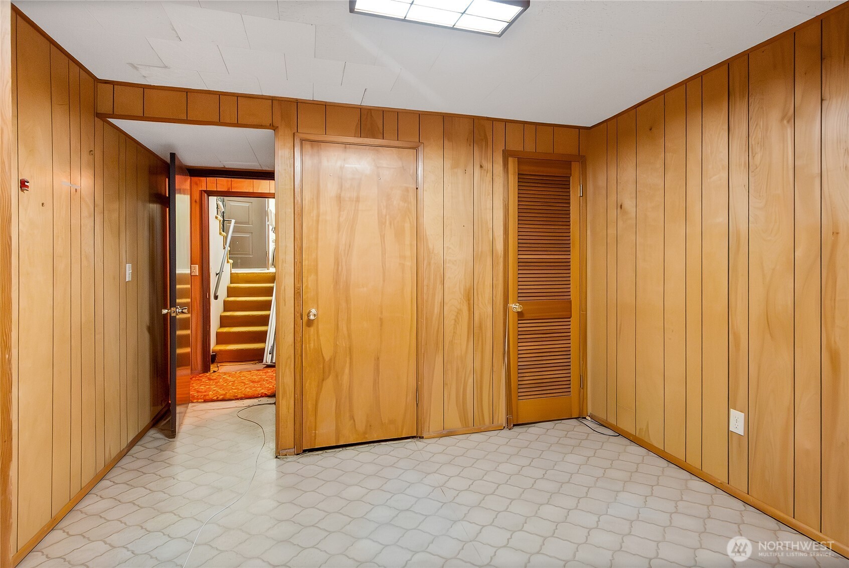 Finished room w/slider door