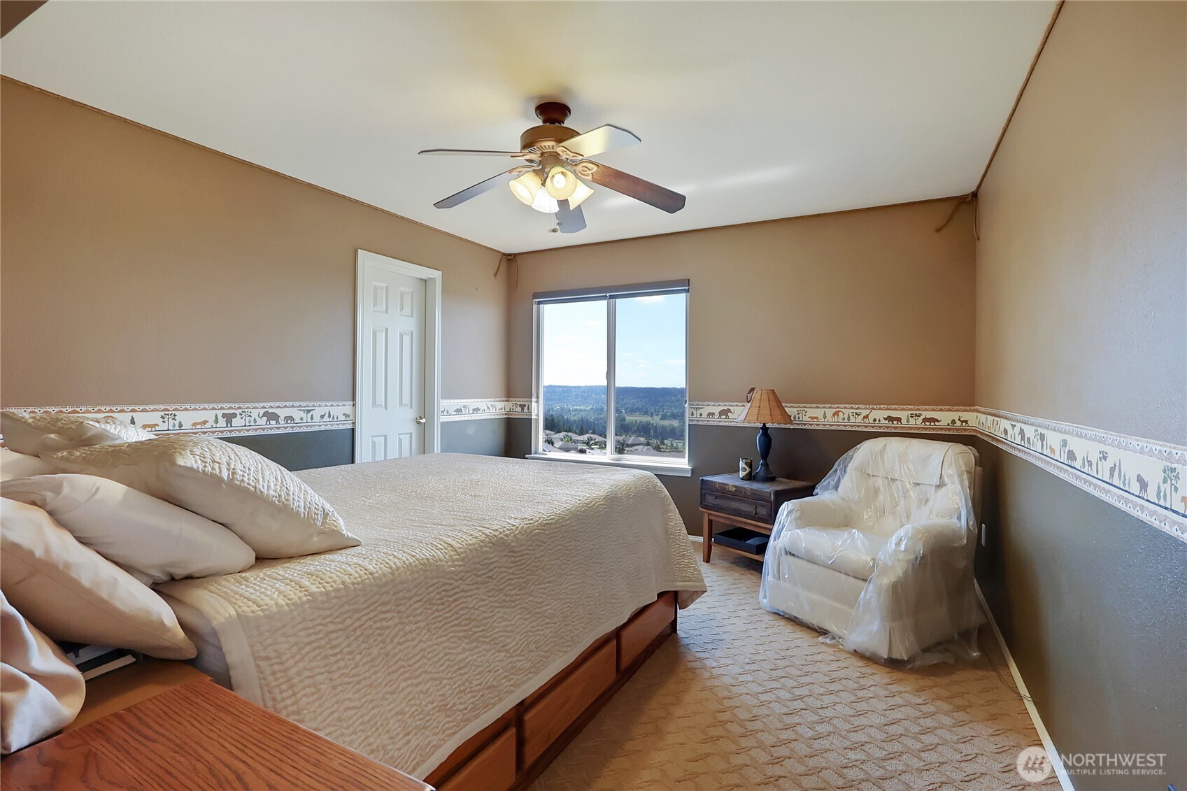 Upper bedroom #2