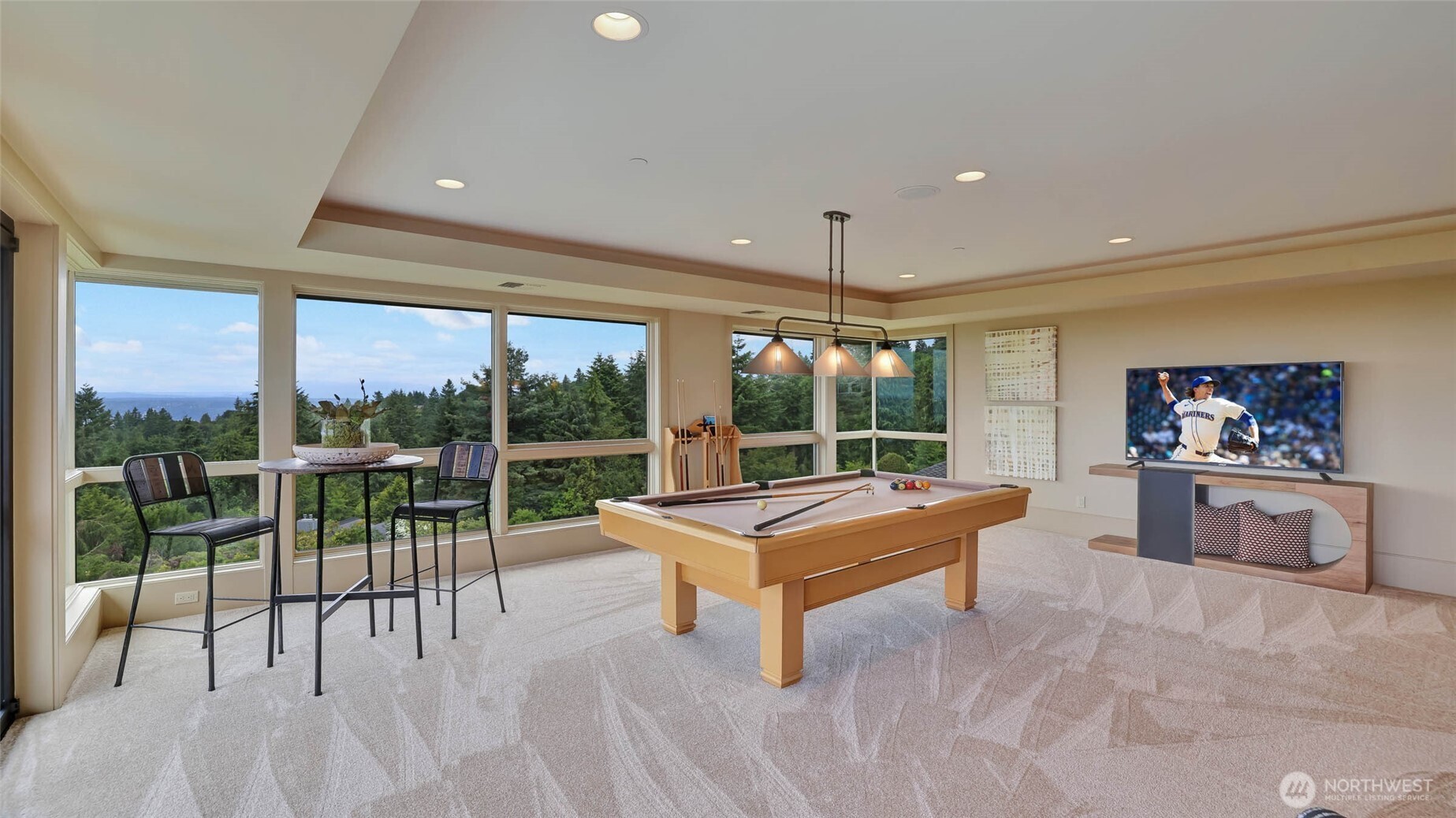 This bonus room is thoughtfully positioned to take advantage of the sensational views.