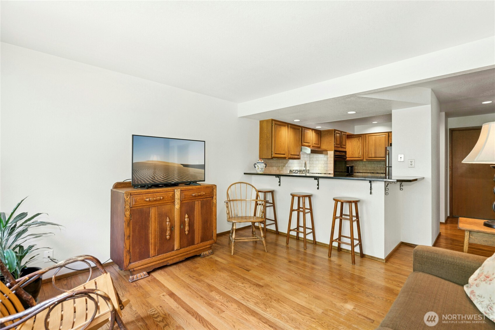 There's room for a eating nook in here, too.
