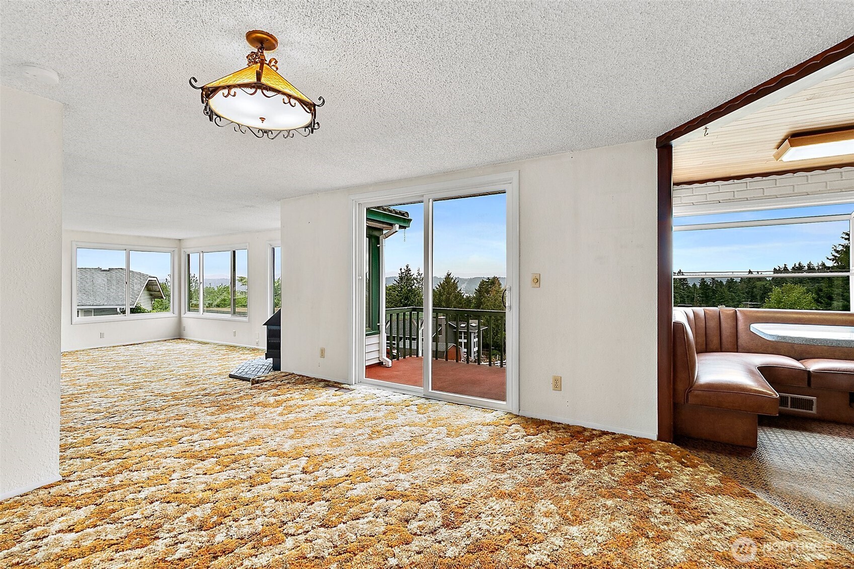 View from the Dinning room into the Living room.