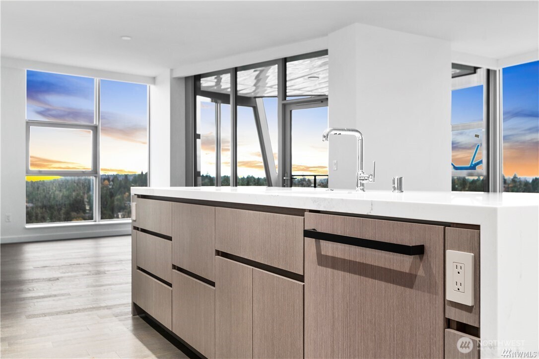 Immaculate kitchen with Gaggenau appliances
