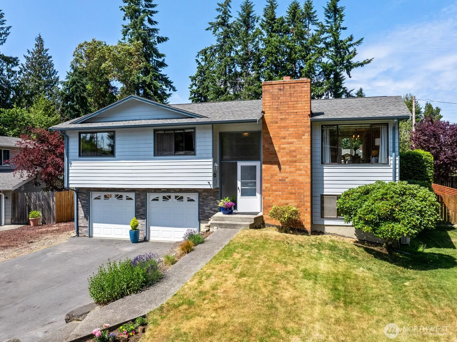 Welcome home to Edmonds!