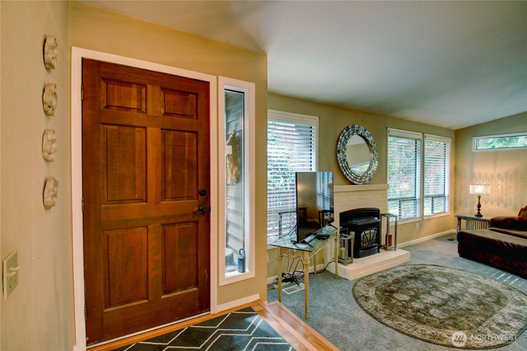 Entry to living room