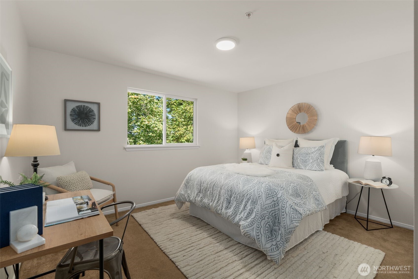 2nd (large) upper bedroom.