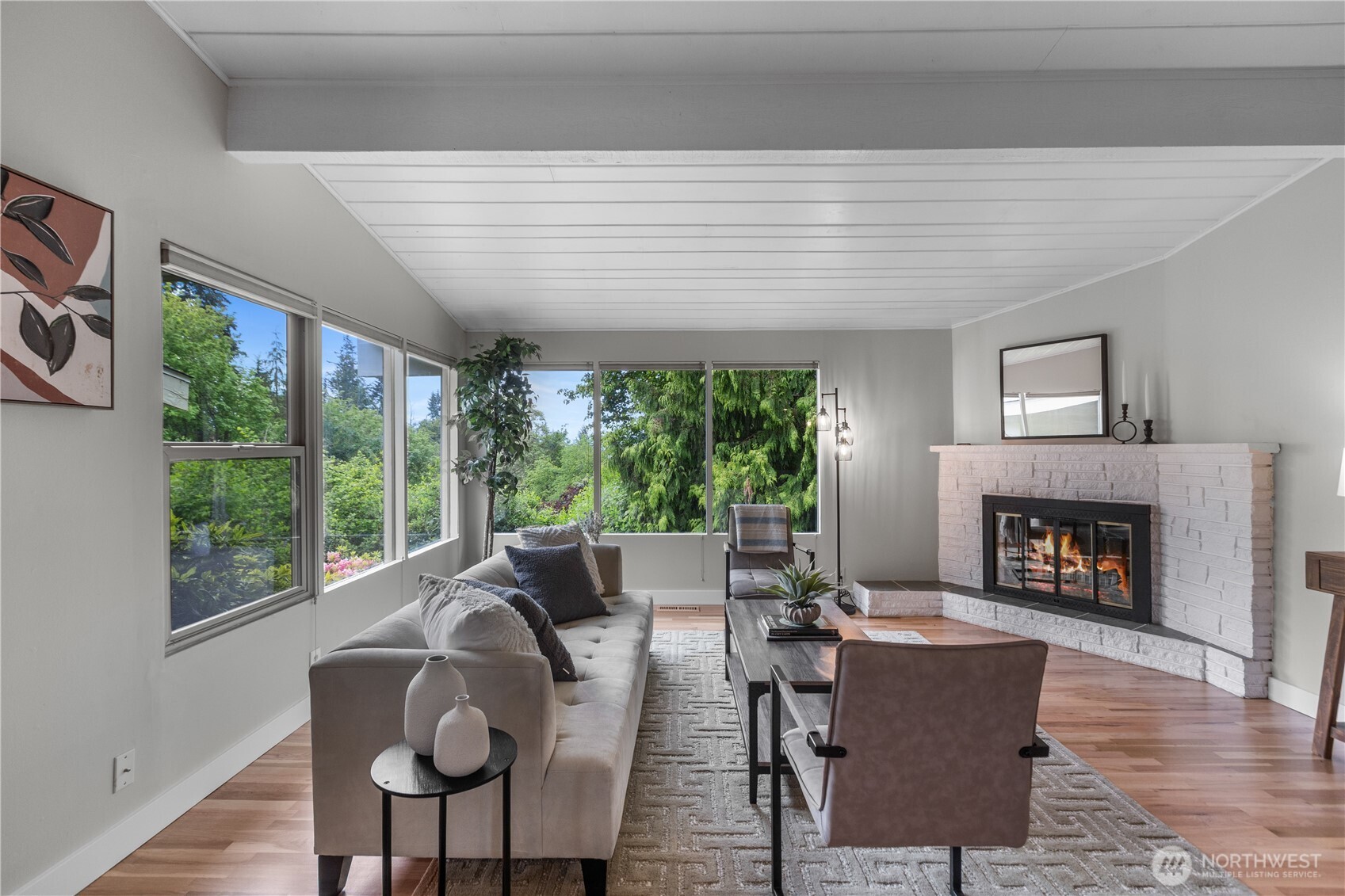 Picture Windows w/ Gorgeous Foliage Views