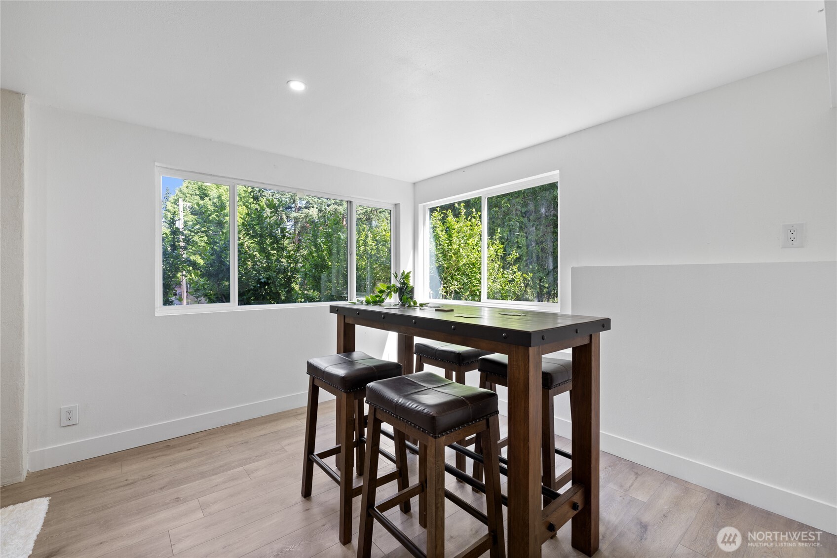 Abundance of natural light even in the lower level!