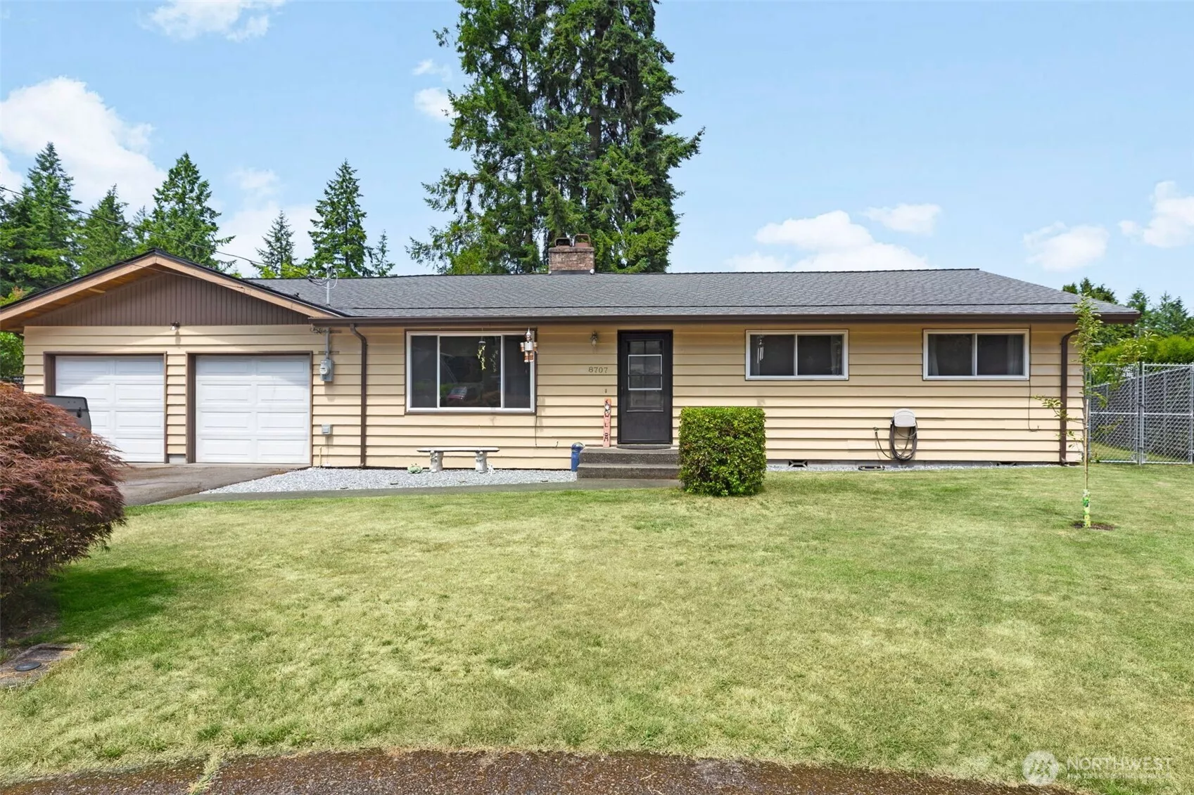 Front of house and No HOA!