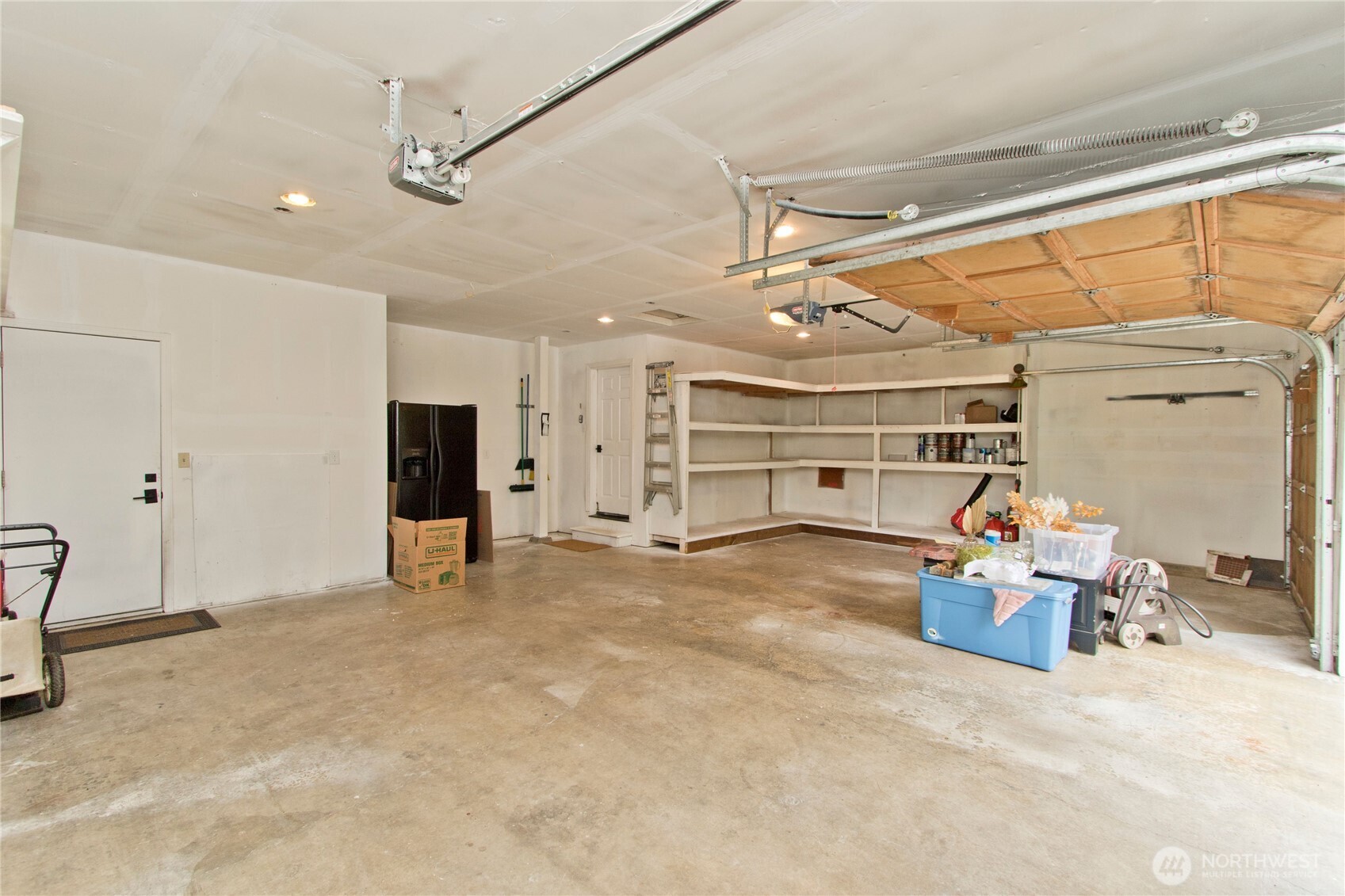3 car garage