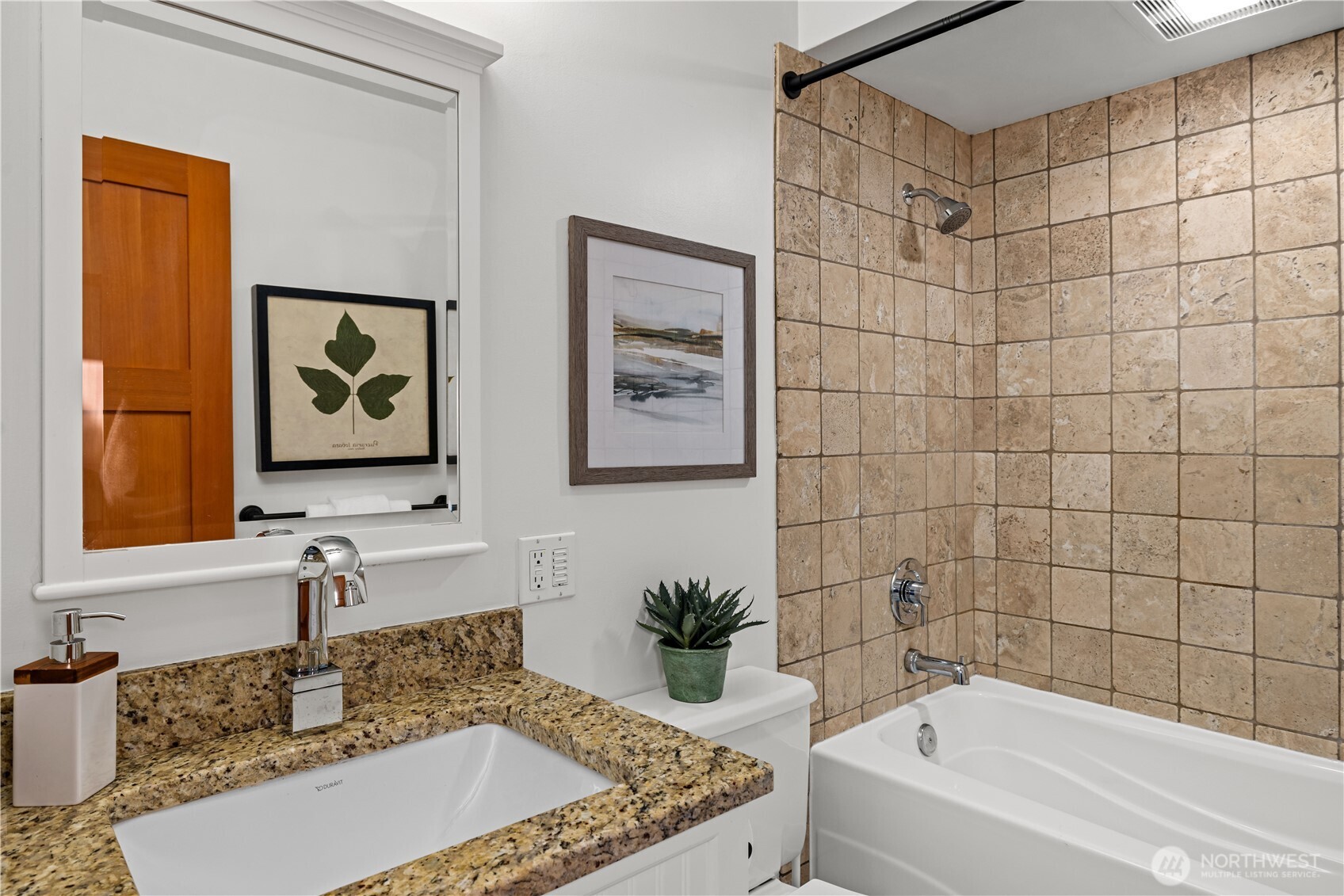 /NWM2394917/NWM2394917-17.jpg