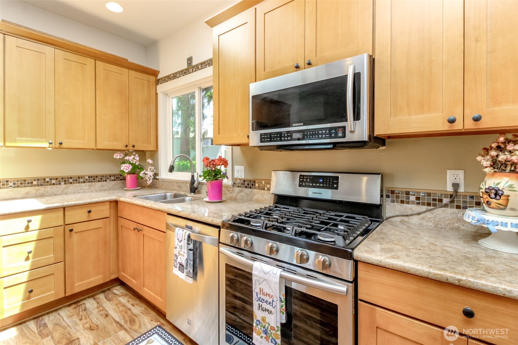 Newer Samsung Stainless Steel Appliances - All Included!
