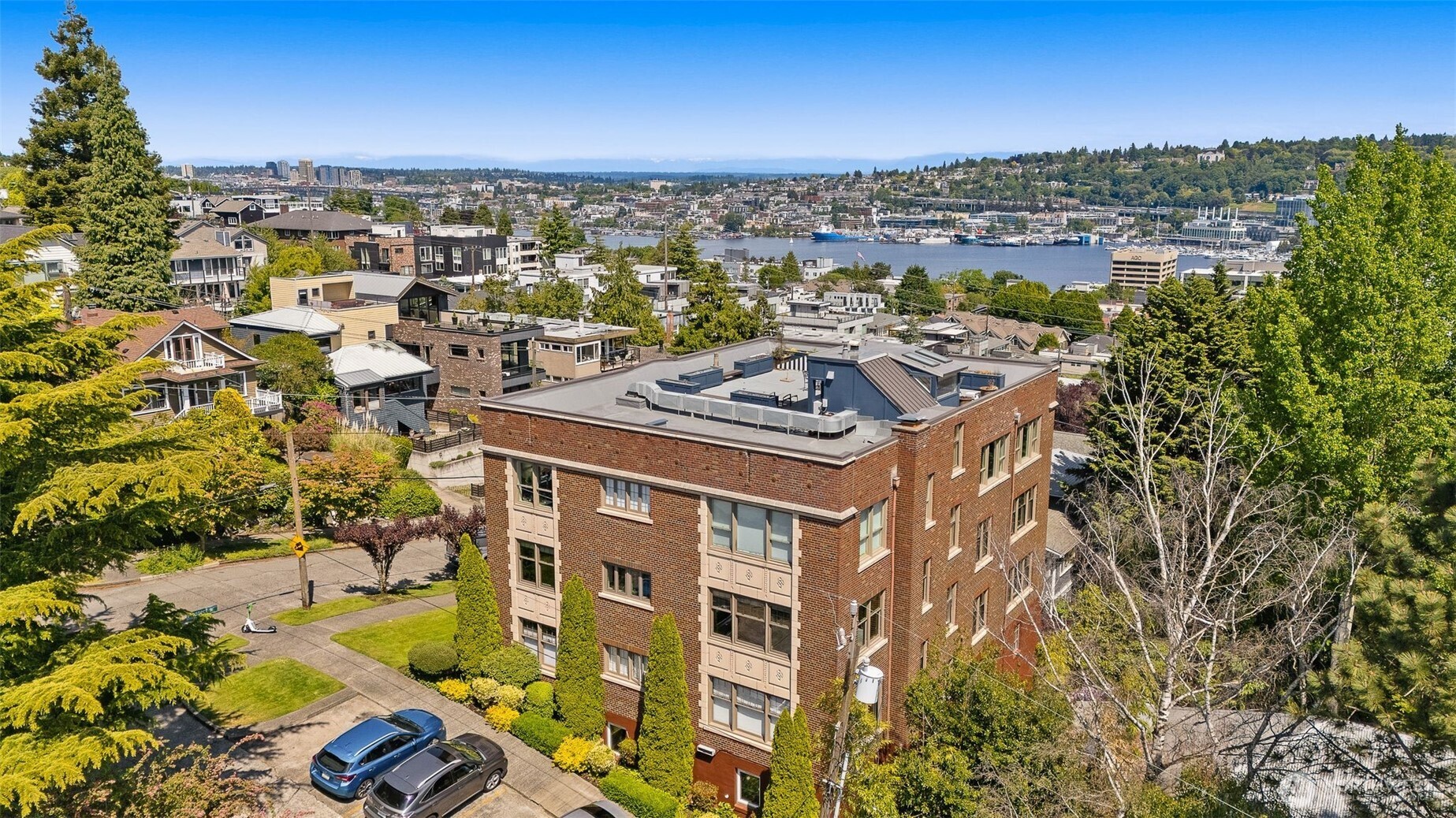 Meticulously Maintained 9 Unit Boutique Building.